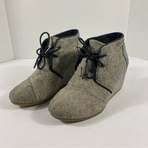 Toms 690515 Gray Gold Metallic Linen Desert Wedge Ankle Boots/Booties Size 6.5